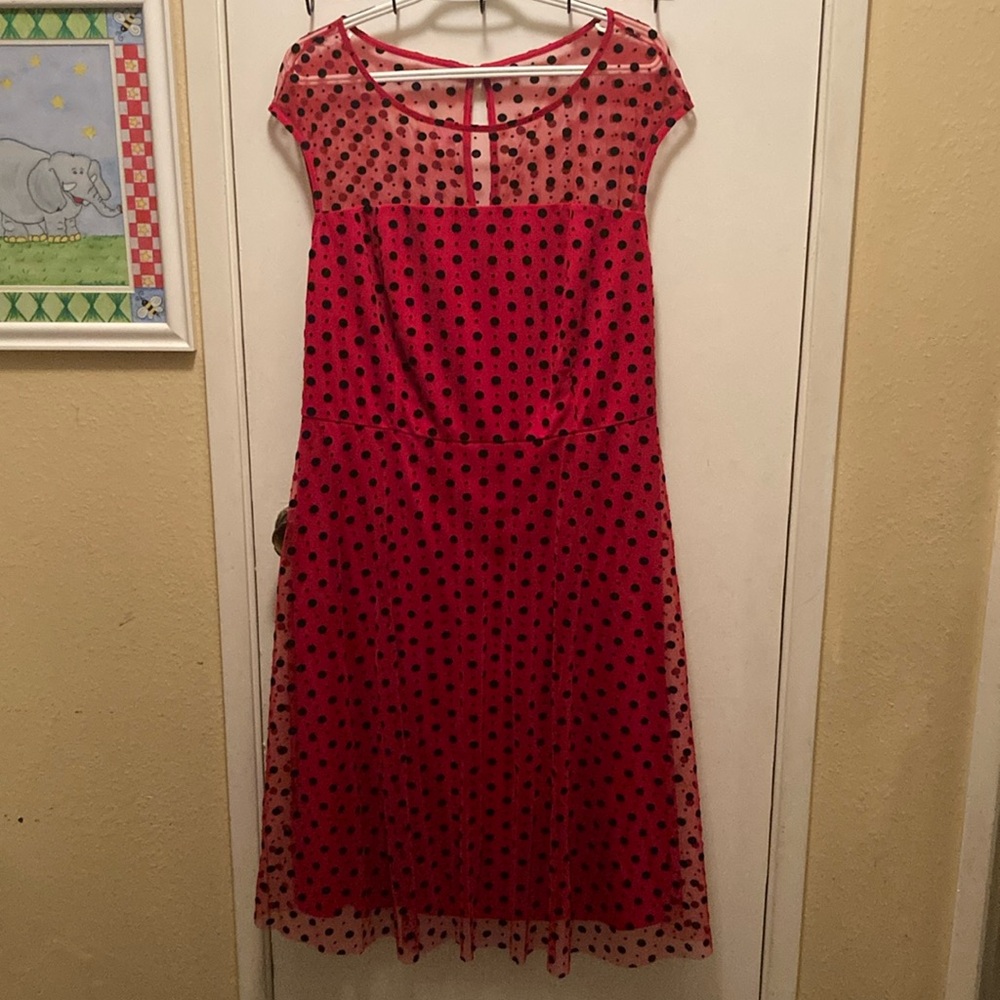Pok-a-dot party dress size 2x colors red and black